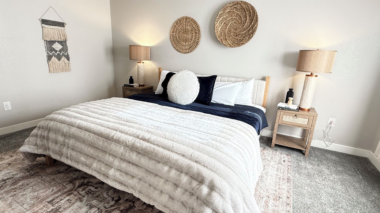 Photo of Bedroom in Aurora