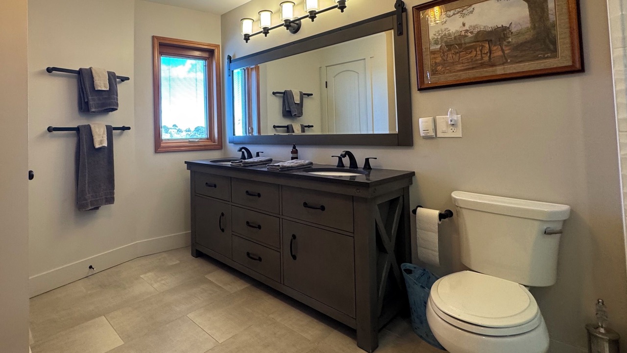 Photo of Bathroom in Canon City