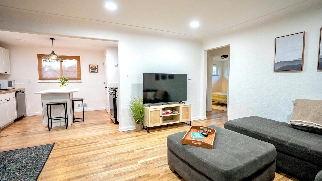 Photo of Livingroom in Barnum West
