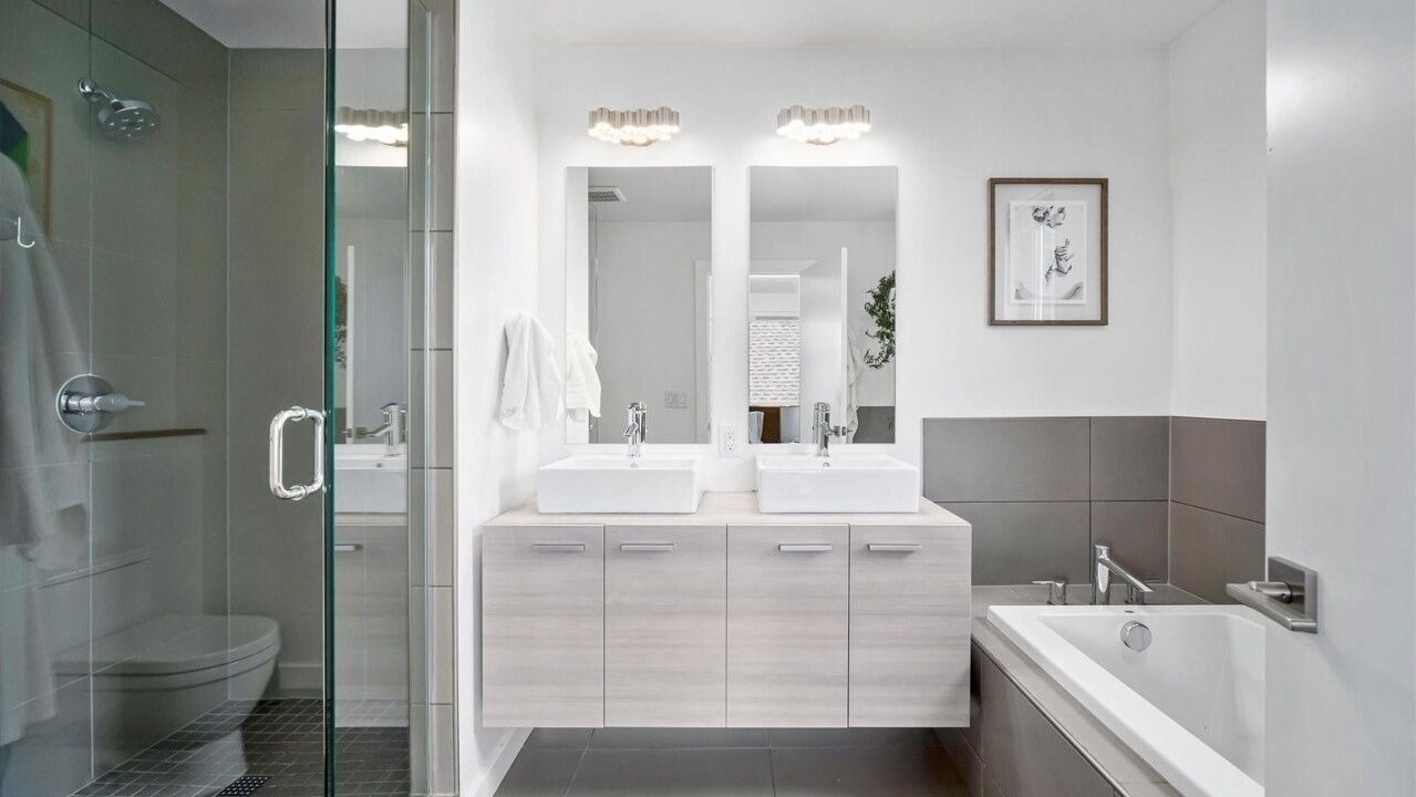 Photo of Bathroom in Sunnyside