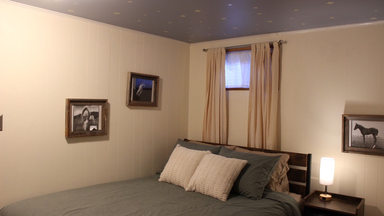Photo of Bedroom in Golden