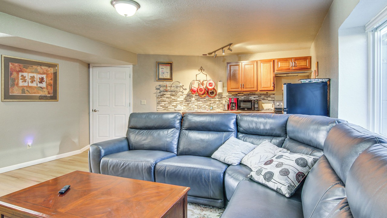 Photo of Livingroom in Gleneagle