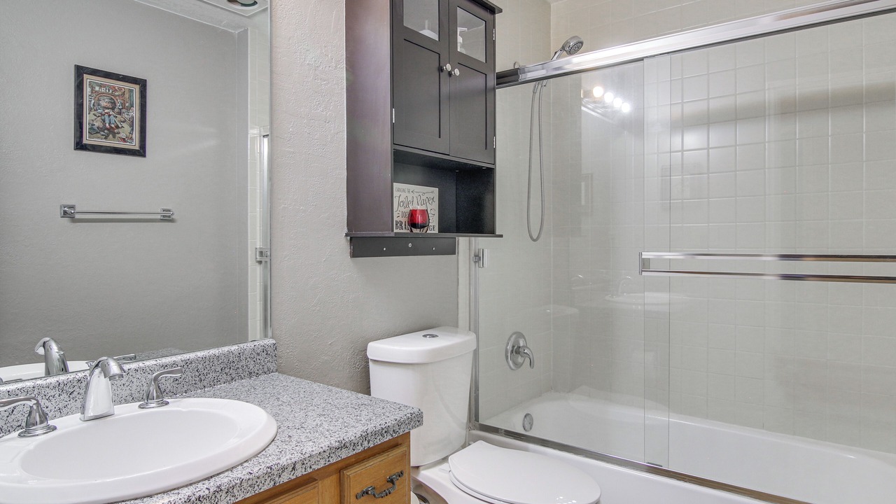 Photo of Bathroom in Gleneagle