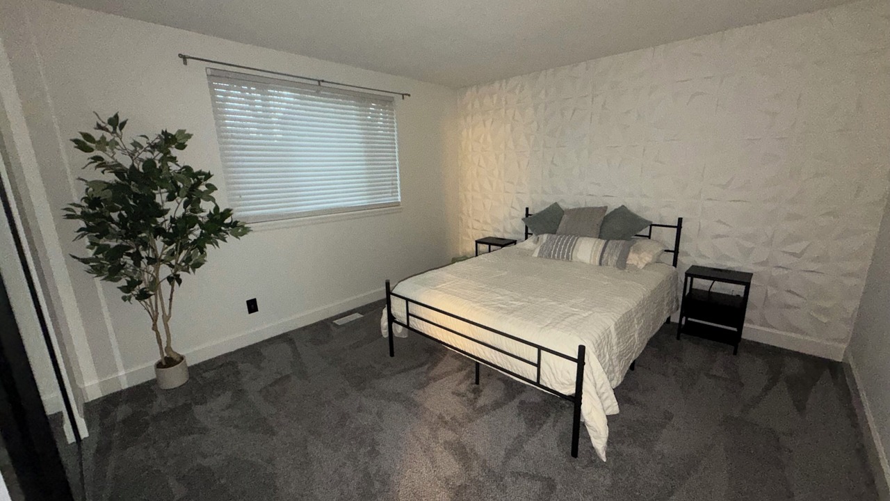 Photo of Bedroom in Aurora