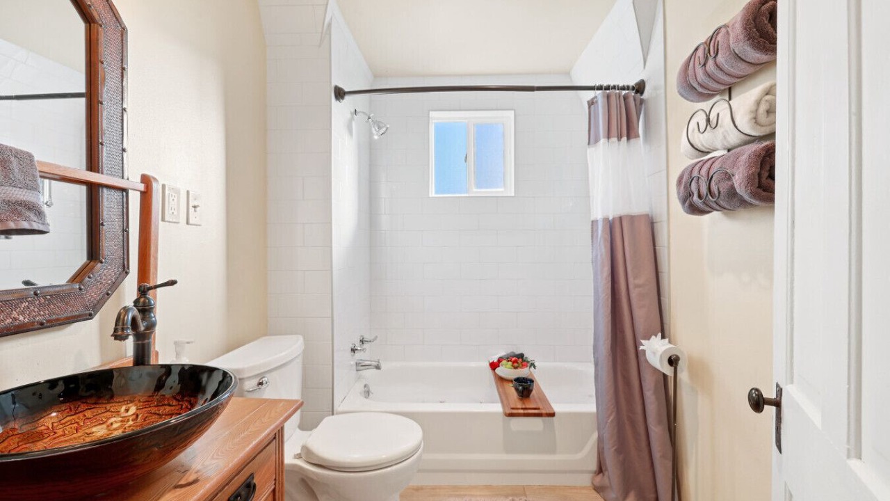 Photo of Bathroom in Old North End
