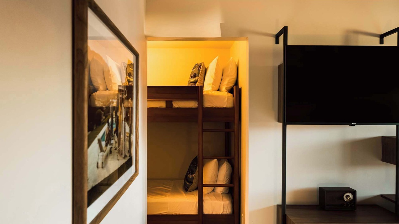 Photo of Bedroom in Hale