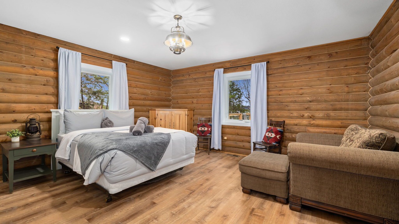 Photo of Bedroom in Rogers