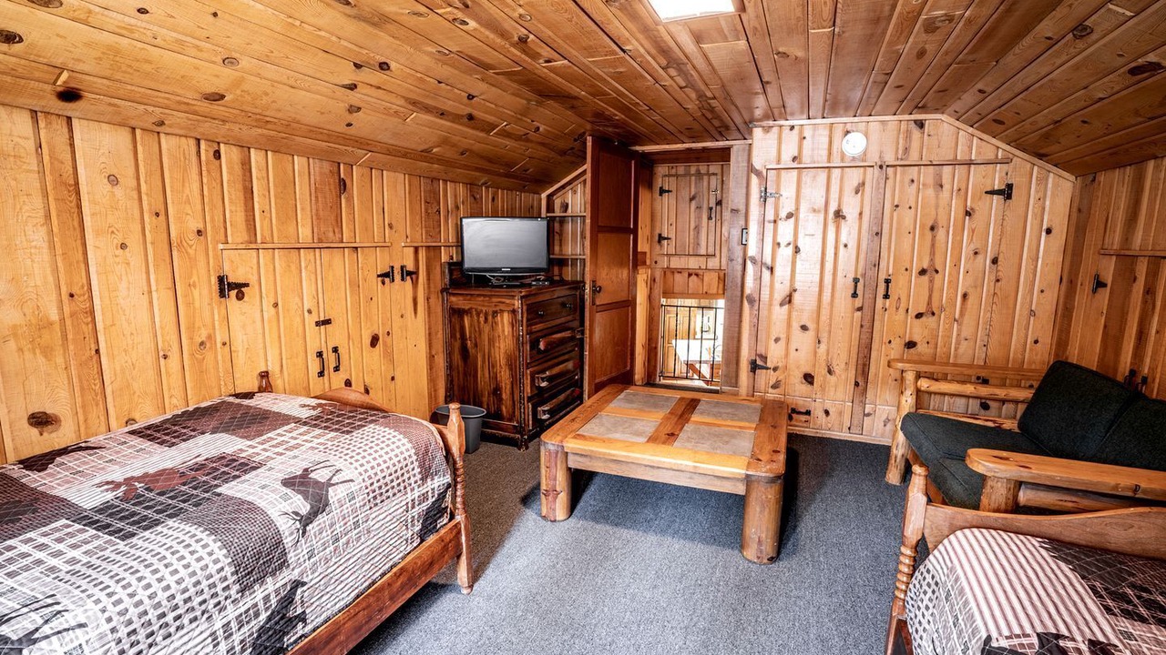 Photo of Bedroom in Evergreen