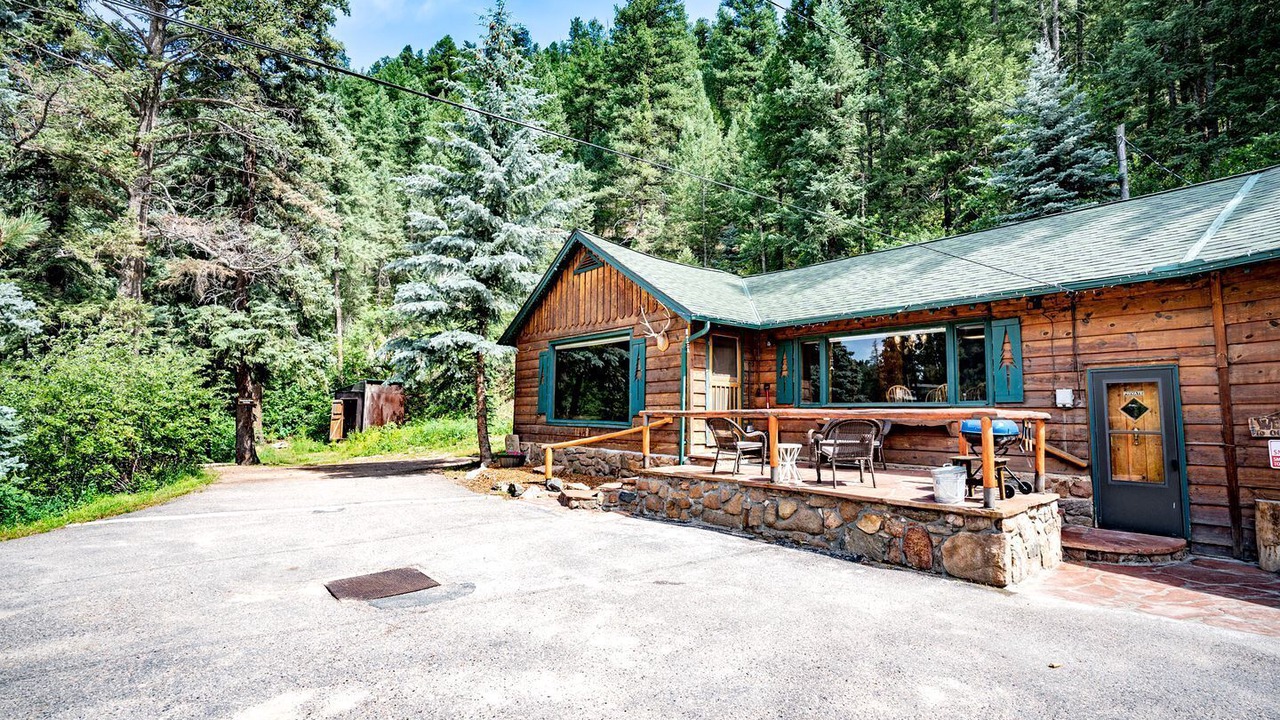 Photo of Patio Balcony in Evergreen