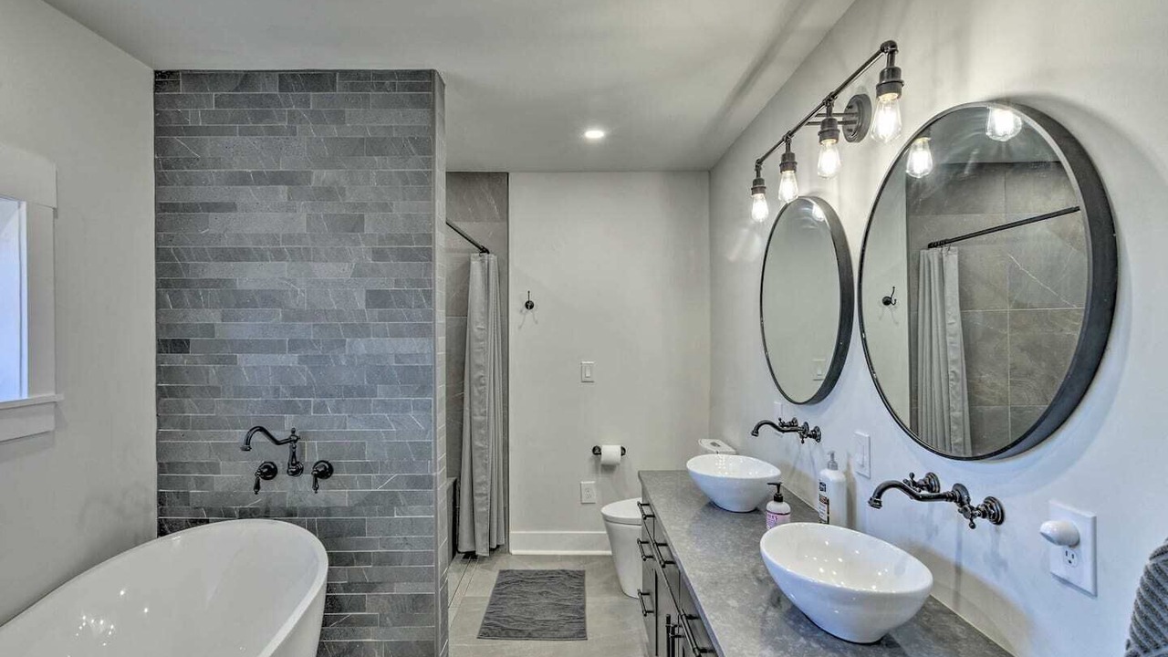 Photo of Bathroom in Buena Vista
