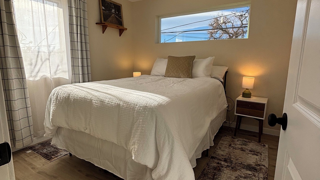 Photo of Bedroom in Lincoln Park