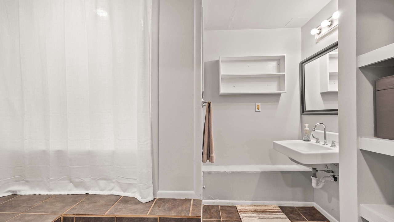 Photo of Bathroom in Martinez Park