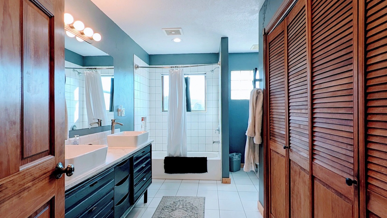Photo of Bathroom in Salida