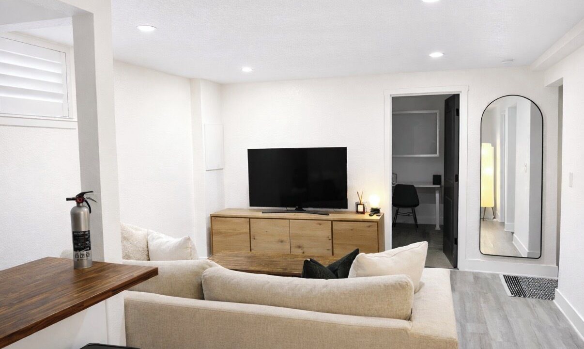 Photo of Livingroom in Englewood