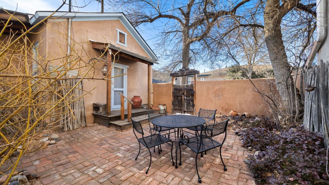Photo of Outdoor in Golden