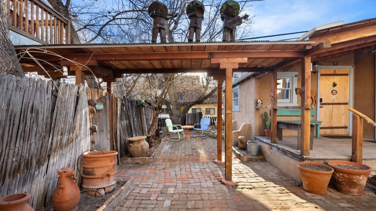 Photo of Outdoor in Golden
