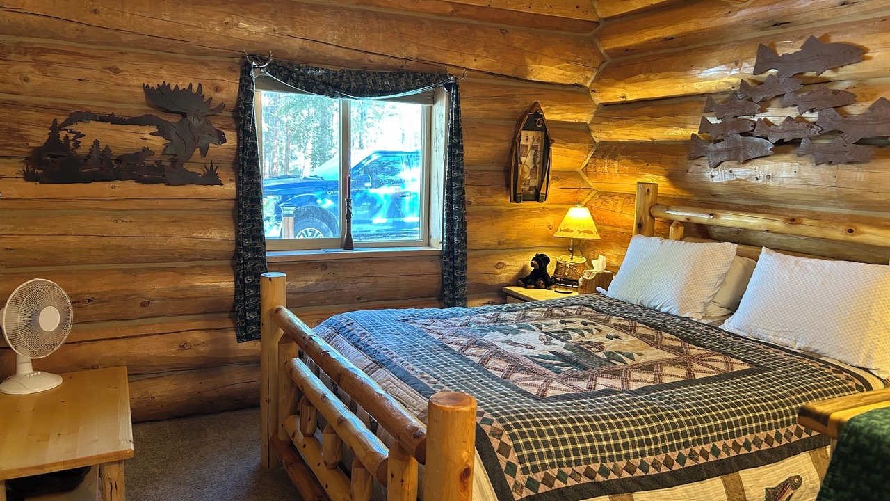Photo of Bedroom in Leadville North
