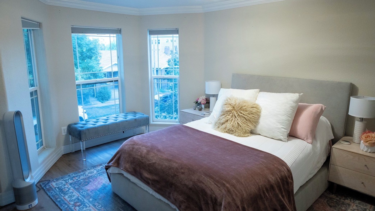 Photo of Bedroom in Jefferson Park