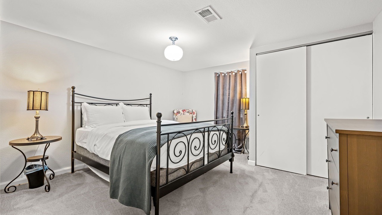 Photo of Bedroom in Washington Virginia Vale