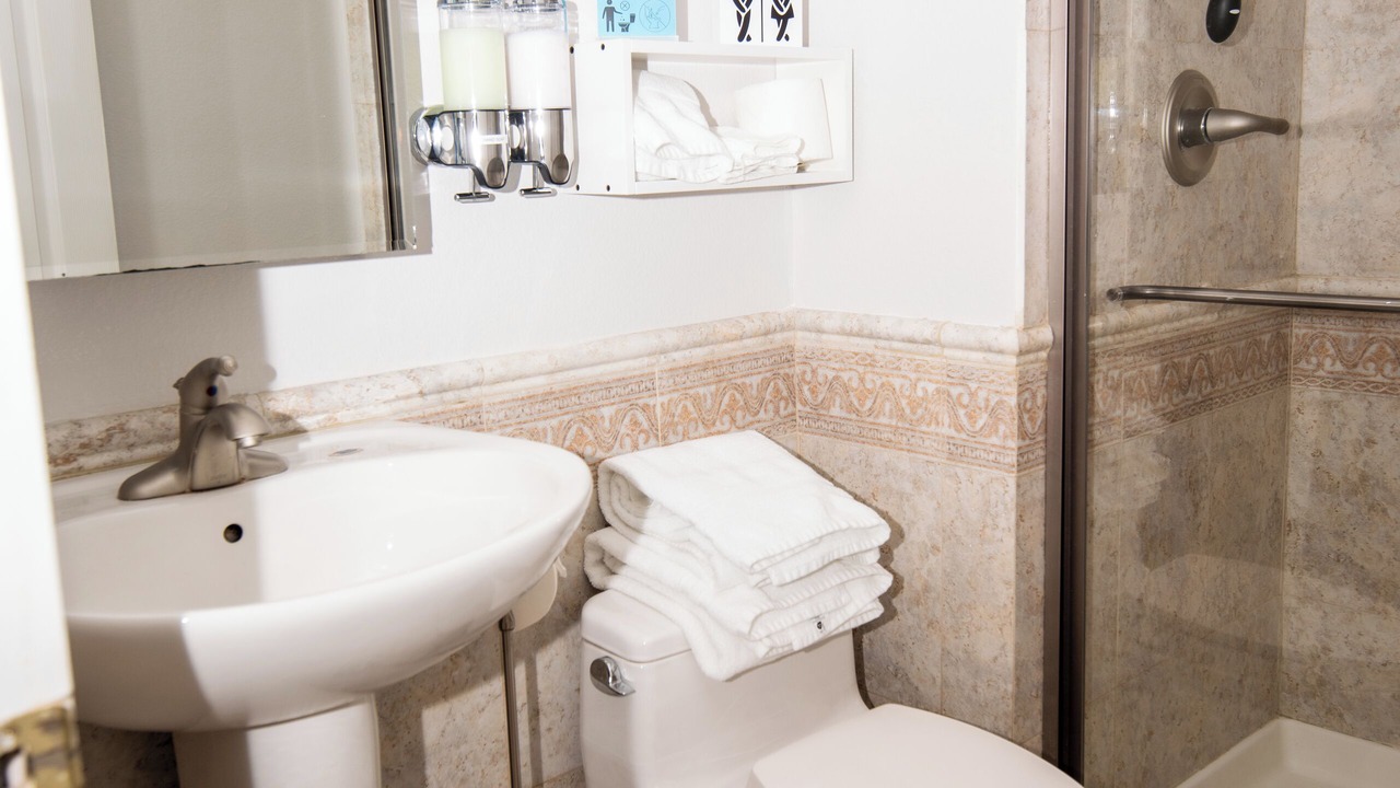 Photo of Bathroom in Jefferson Gardens