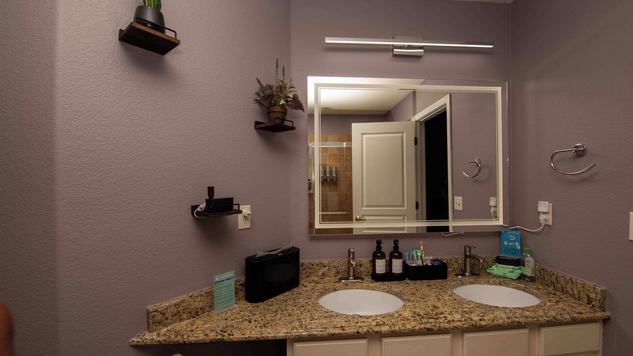 Photo of Bathroom in Jefferson Gardens