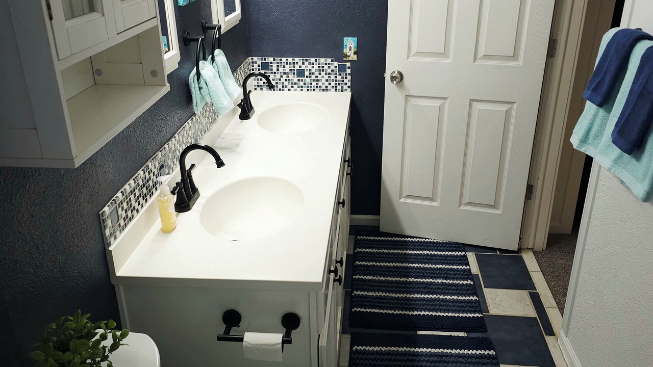 Photo of Bathroom in Green Valley Ranch