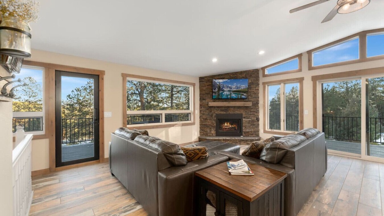 Photo of Livingroom in Pine