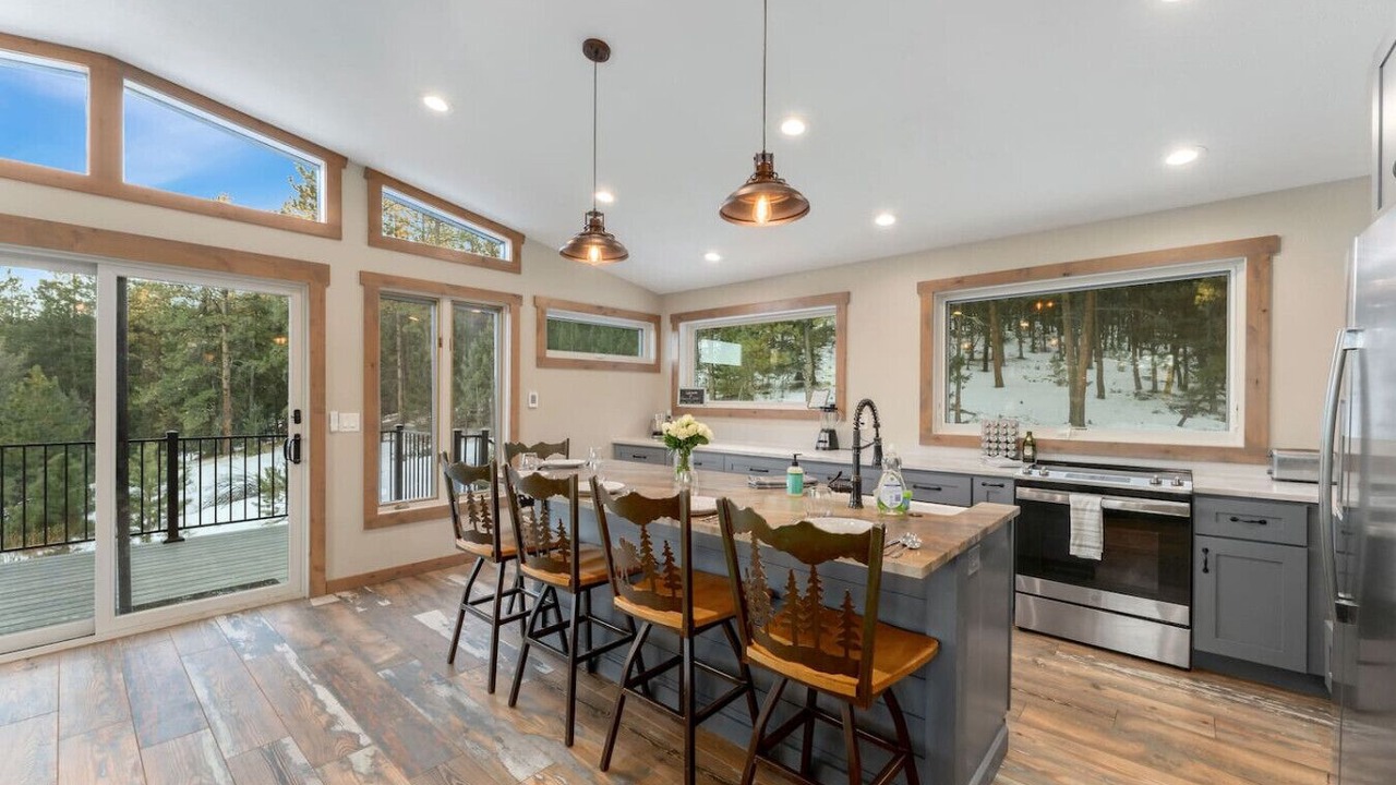Photo of Kitchen in Pine
