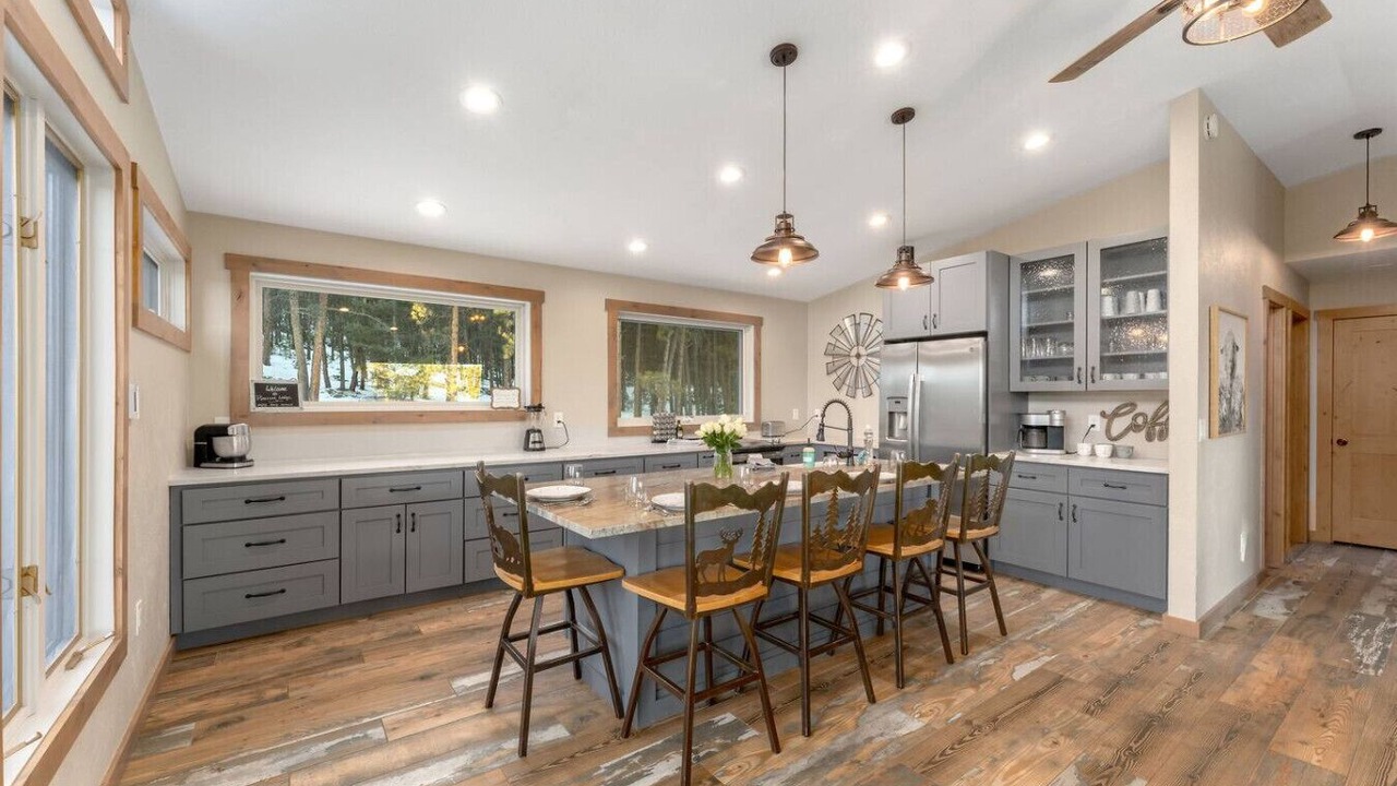 Photo of Kitchen in Pine