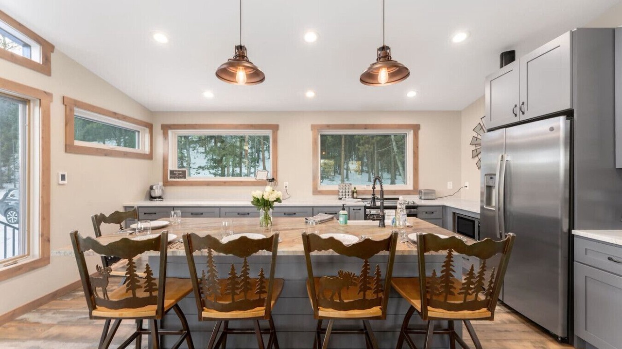 Photo of Kitchen in Pine