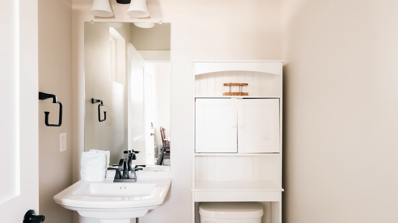 Photo of Bathroom in Skyland