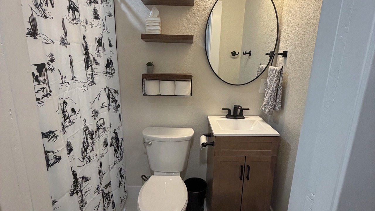 Photo of Bathroom in Columbine