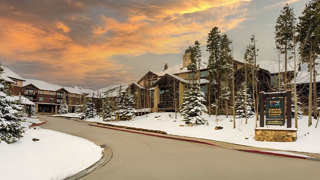 Photo of Outdoor in Peak 9