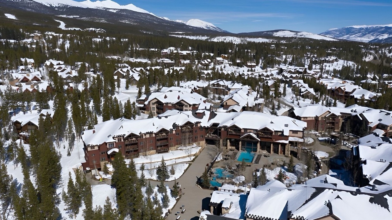 Photo of Outdoor in Peak 9