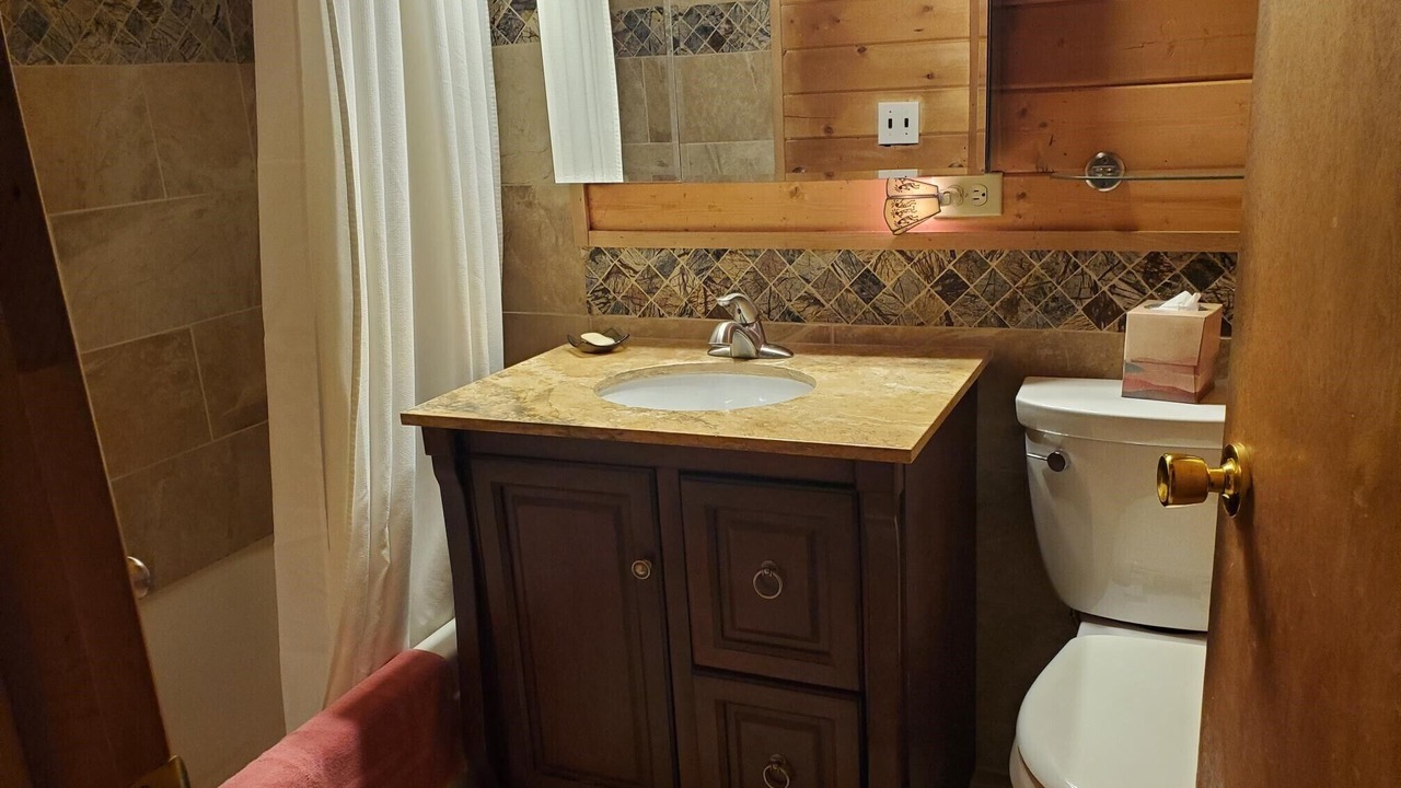 Photo of Bathroom in Black Hawk