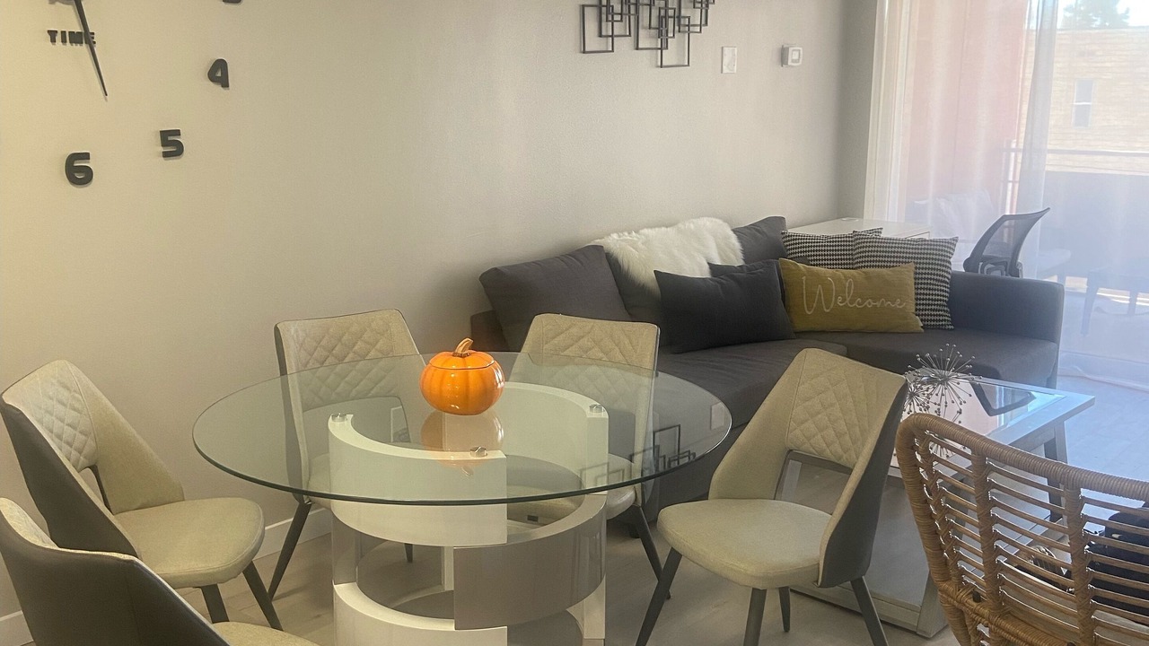 Photo of Livingroom in Hale