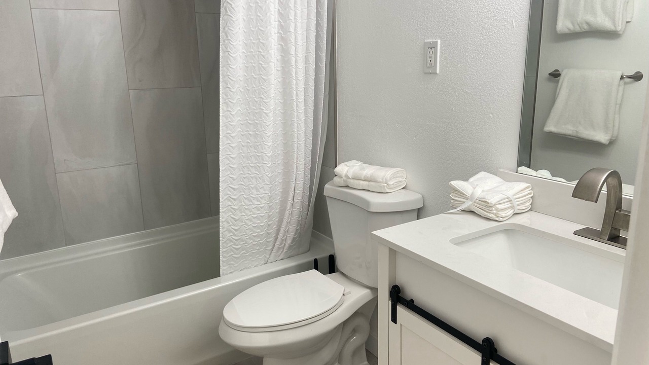 Photo of Bathroom in Hale