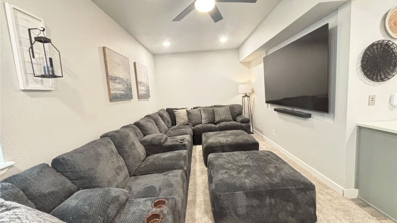 Photo of Livingroom in Centerra