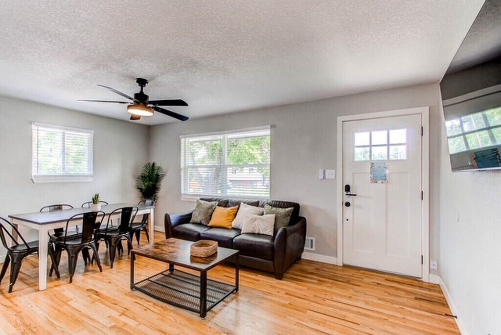 Photo of Livingroom in Northglenn