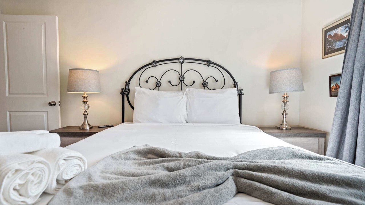 Photo of Bedroom in Broadmoor