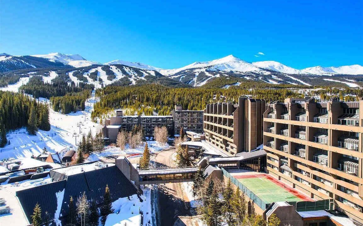 Photo of Others in Peak 9