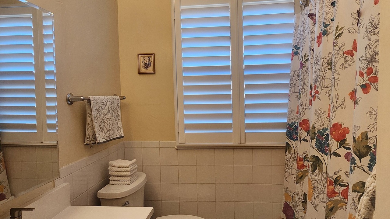 Photo of Bathroom in Ken Caryl