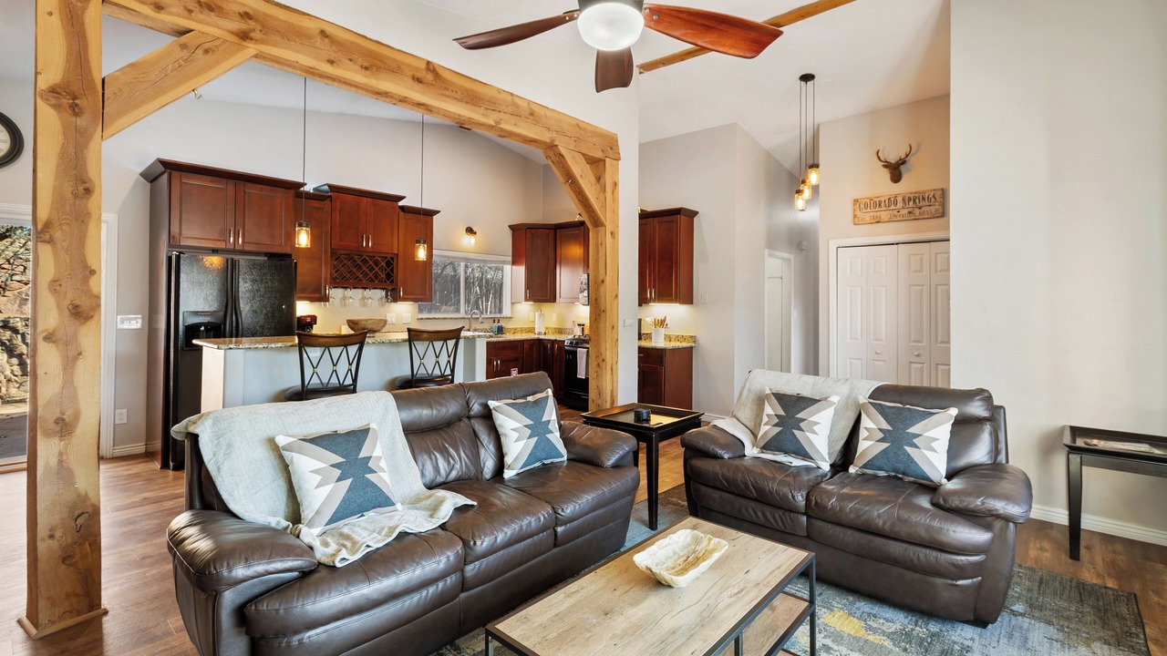 Photo of Livingroom in West Colorado Springs