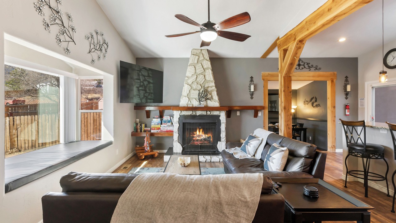 Photo of Livingroom in West Colorado Springs