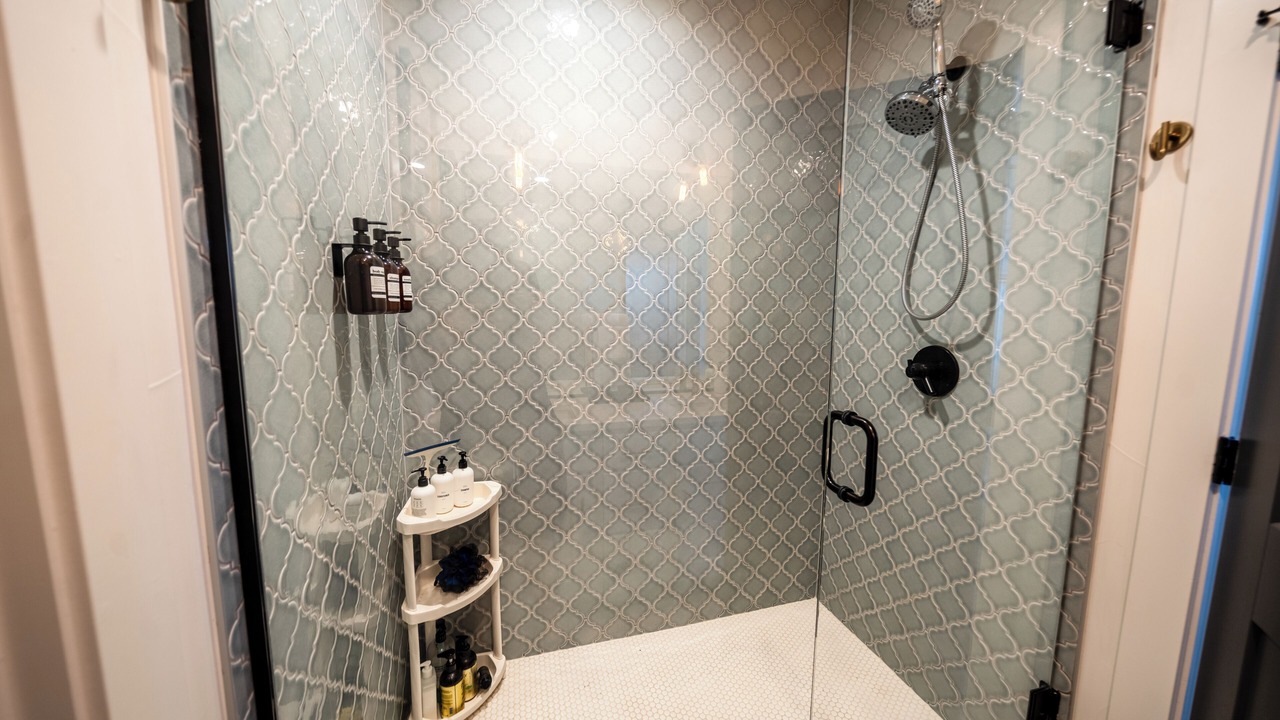 Photo of Bathroom in Curtis Park
