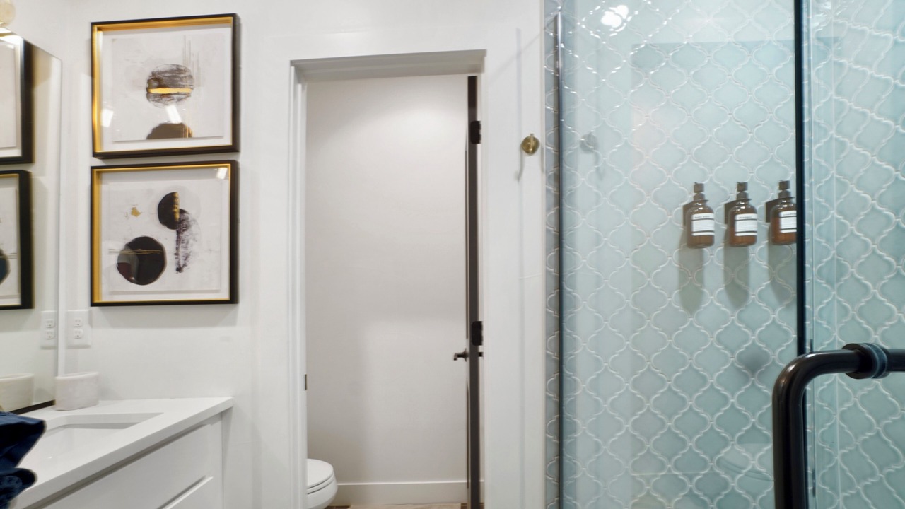 Photo of Bathroom in Curtis Park