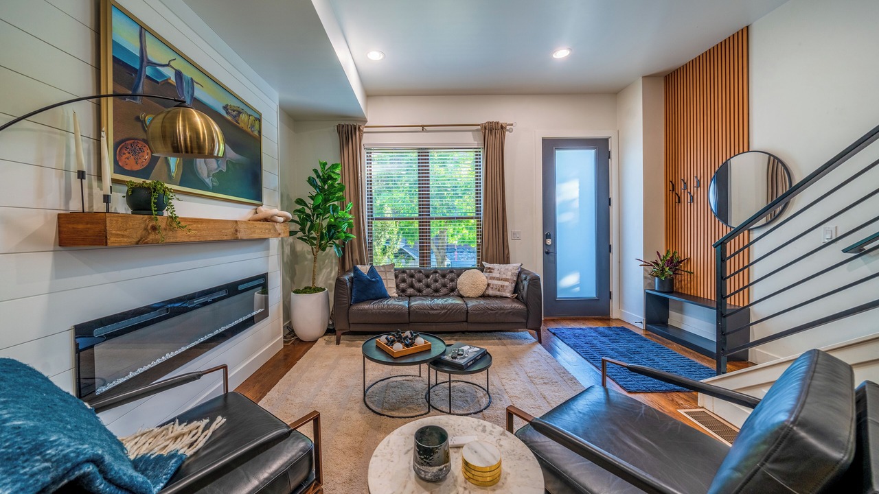 Photo of Livingroom in Curtis Park