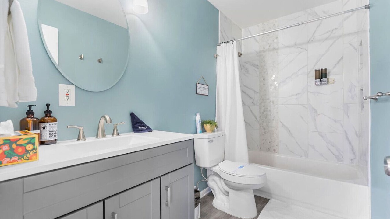 Photo of Bathroom in Dupont