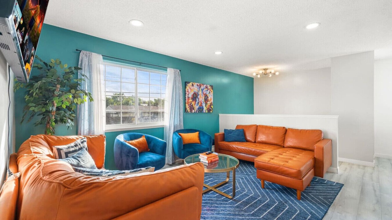 Photo of Livingroom in Dupont
