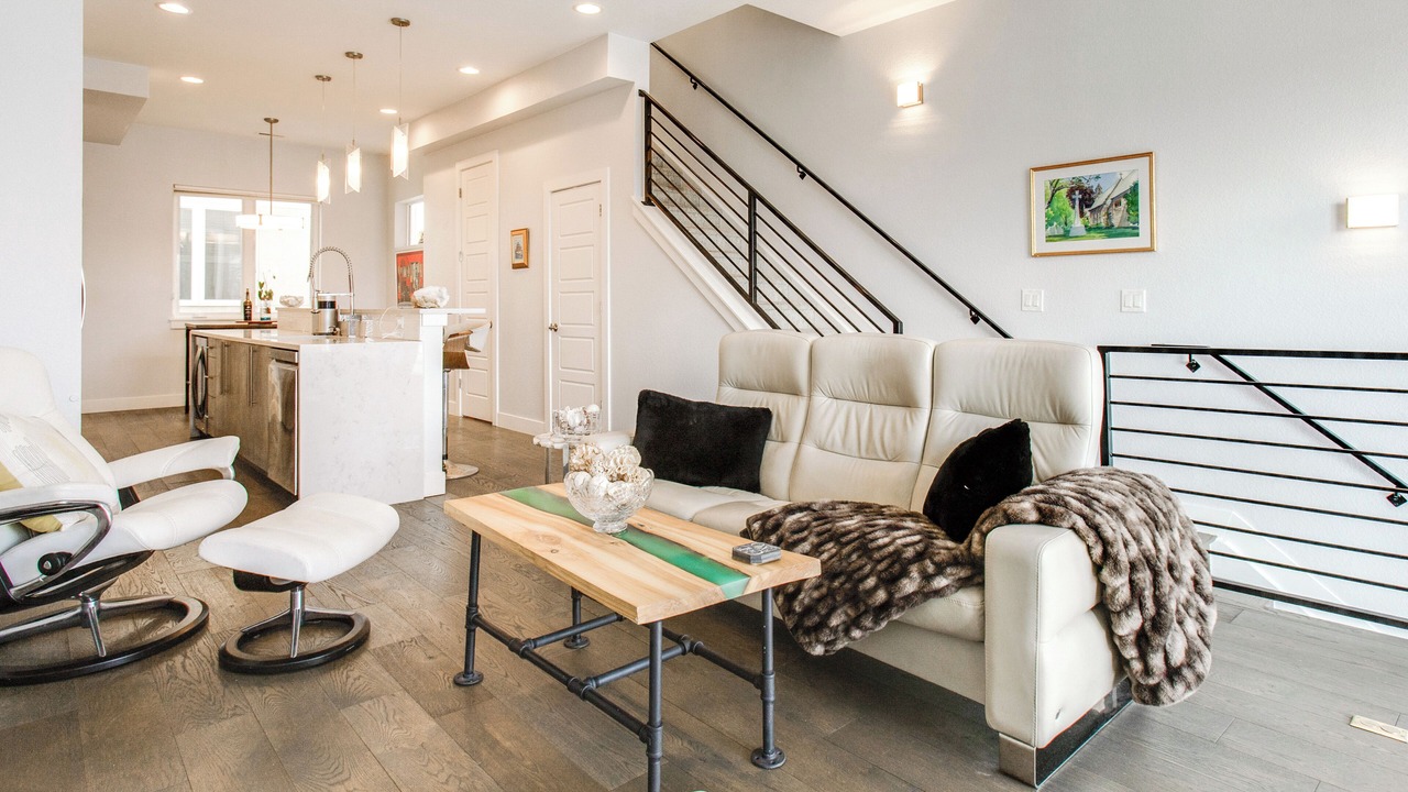Photo of Livingroom in Highland
